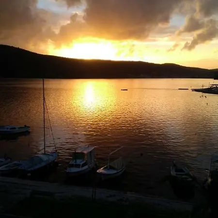 Apartmán Sea View Sunrise & Blue Lagoon Rent A Boat