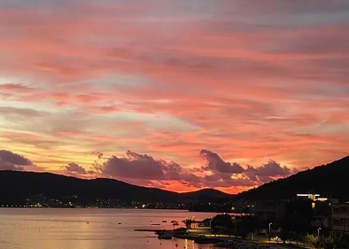 Apartman Sea View Sunrise & Blue Lagoon Rent A Boat *