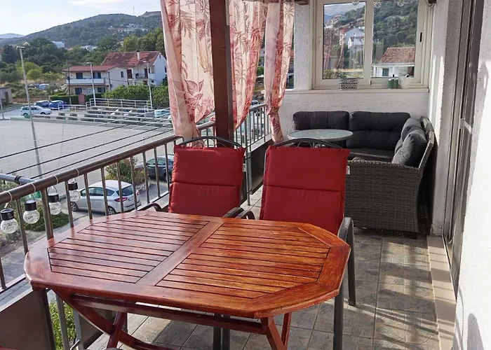 Sea View Sunrise & Blue Lagoon Rent A Boat Apartman Poljica (Trogir)