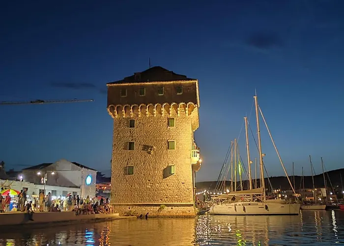 Apartman Sea View Sunrise & Blue Lagoon Rent A Boat Poljica (Trogir)